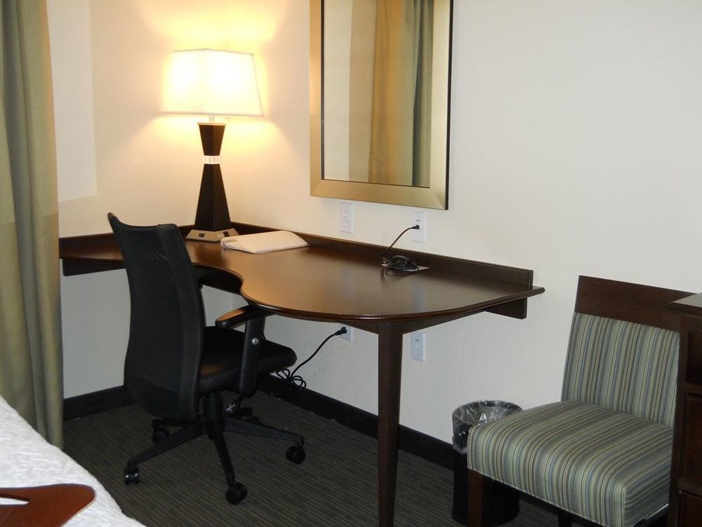 Hampton Inn & Suites Birmingham/280 East-Eagle Point Hoover Room photo