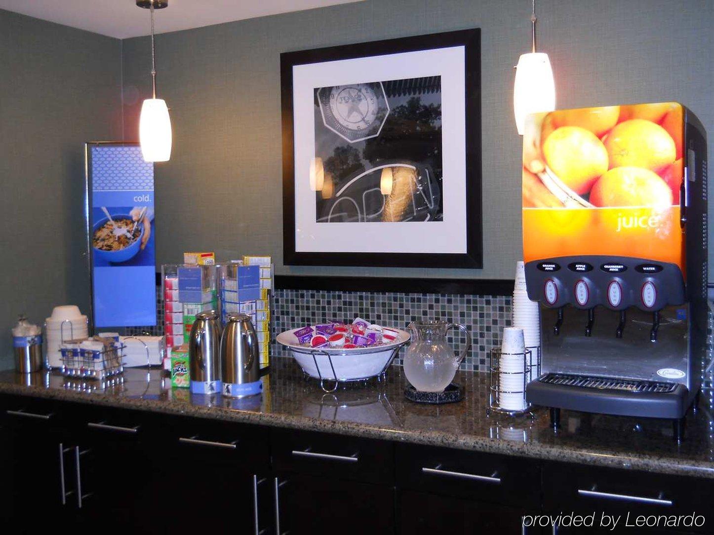 Hampton Inn & Suites Birmingham/280 East-Eagle Point Hoover Restaurant photo