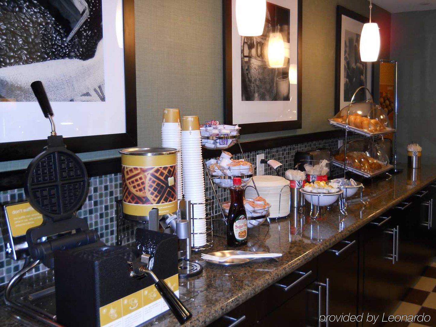 Hampton Inn & Suites Birmingham/280 East-Eagle Point Hoover Restaurant photo